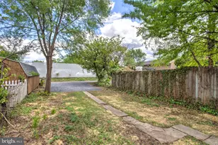 225 N College St, Carlisle, PA 17013 - Photo 32