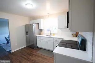 118 Sycamore Dr, Mount Holly Springs, PA 17065 - Photo 6