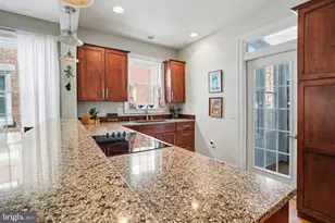 429 W South St, Carlisle, PA 17013 - Photo 8