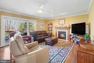 3 Sheeley Ln, Boiling Springs, PA 17007 - Photo 4