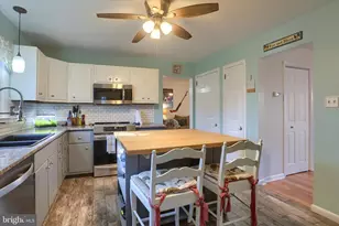 437 Appletree Rd, Camp Hill, PA 17011 - Photo 10