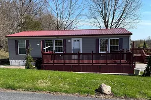 51 Helena Ln, Carlisle, PA 17015 - Photo 1