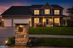 5140 Jennifer Cir, Mechanicsburg, PA 17050 - Photo 2