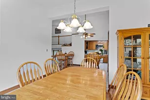 924 W Trindle Rd, Mechanicsburg, PA 17055 - Photo 14