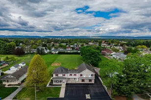 924 W Trindle Rd, Mechanicsburg, PA 17055 - Photo 2