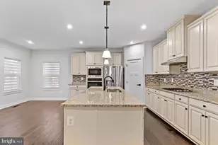 204 Harrier Dr, Mechanicsburg, PA 17050 - Photo 12
