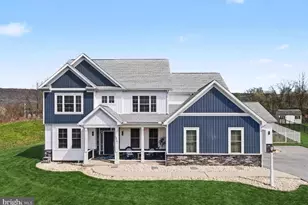 6390 Peregrine Way, Mechanicsburg, PA 17050 - Photo 2