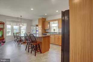 25 Colonial Ct, Shippensburg, PA 17257 - Photo 16