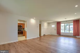 313 Croghan Dr, Carlisle, PA 17013 - Photo 4