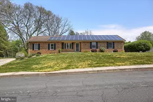 313 Croghan Dr, Carlisle, PA 17013 - Photo 2