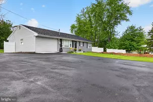 12 White Birch Ave, Mechanicsburg, PA 17050 - Photo 2