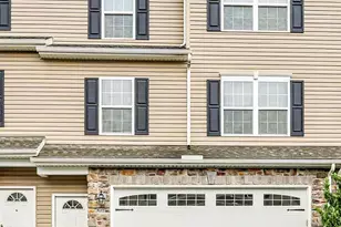 813 Spring Rock Ct, Mechanicsburg, PA 17055 - Photo 2