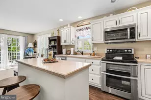 9 Creek Bank Dr, Mechanicsburg, PA 17050 - Photo 8