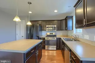 723 Jonathan Ct, Mechanicsburg, PA 17055 - Photo 2