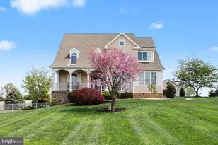 20 Peyton Dr, Carlisle, PA 17015 - Photo 2