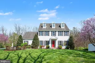 14 Royal Dr, Carlisle, PA 17015 - Photo 1