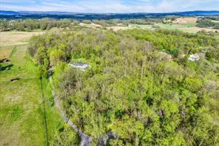 Belle Dr, Carlisle, PA 17015 - Photo 16