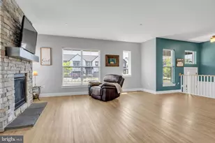 215 Estate Dr, Mechanicsburg, PA 17055 - Photo 2
