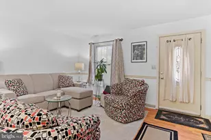 654 Park Ridge Dr, Mechanicsburg, PA 17055 - Photo 2