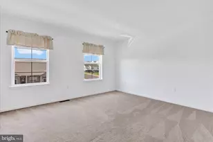 800 Aurora Dr, Mechanicsburg, PA 17055 - Photo 18