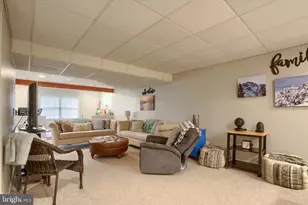 328 E Meadow Dr, Mechanicsburg, PA 17055 - Photo 30