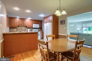 5221 Stuart Dr, Mechanicsburg, PA 17055 - Photo 14