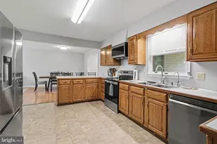 204 Burnt House Rd, Carlisle, PA 17015 - Photo 10