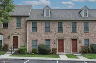 1266 Hunters Ridge Dr, Mechanicsburg, PA 17050 - Photo 2