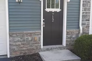 712 Admiral's Quay Dr, Mechanicsburg, PA 17050 - Photo 2