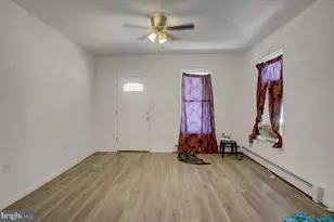 114 E Orange St, Shippensburg, PA 17257 - Photo 4