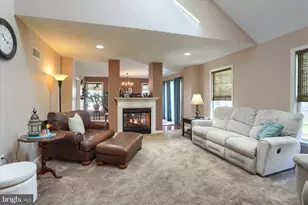 4250 Roth Farm Village Cir, Mechanicsburg, PA 17050 - Photo 10