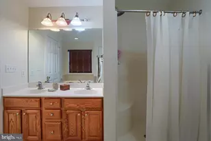 4250 Roth Farm Village Cir, Mechanicsburg, PA 17050 - Photo 24