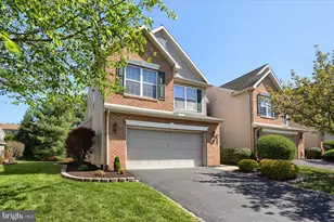 4250 Roth Farm Village Cir, Mechanicsburg, PA 17050 - Photo 2
