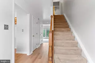 1724 Creek Vista Dr, New Cumberland, PA 17070 - Photo 2