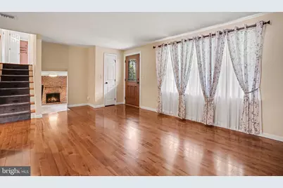 17 Cardinal Dr, Carlisle, PA 17015 - Photo 2