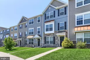 4350 Wild Orchid Ln, Enola, PA 17025 - Photo 4