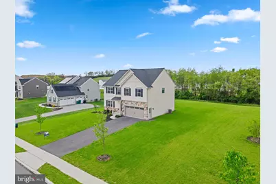 875 Ashfield Drive, Carlisle, PA 17015 - Photo 2