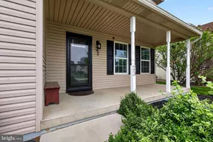 23 Princeton Dr, Carlisle, PA 17013 - Photo 2