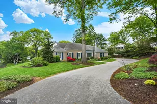 23 W West Lawn Circle, Wormleysburg, PA 17043 - Photo 2