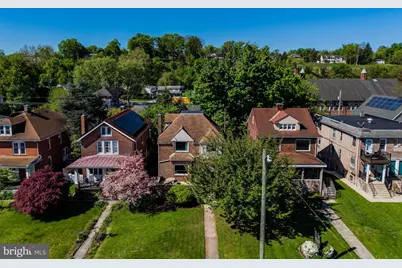 318 N Front Street, Wormleysburg, PA 17043 - Photo 2