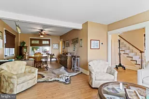 318 N Front St, Wormleysburg, PA 17043 - Photo 22
