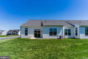 730 Aurora Dr, Mechanicsburg, PA 17055 - Photo 6