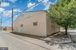 121 N Pitt St, Carlisle, PA 17013 - Photo 4