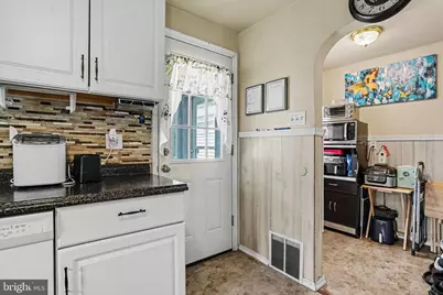 231 Walton Street, Lemoyne, PA 17043 - Photo 6