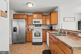 246 Forgedale Dr, Carlisle, PA 17015 - Photo 8