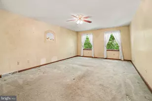 1204 E Powderhorn Rd, Mechanicsburg, PA 17050 - Photo 8