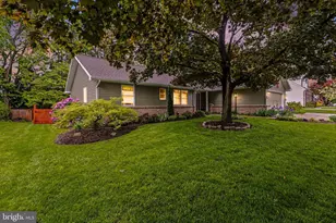 82 Fairway Dr, Camp Hill, PA 17011 - Photo 1