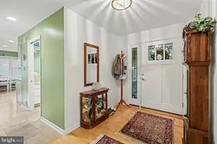 82 Fairway Dr, Camp Hill, PA 17011 - Photo 2