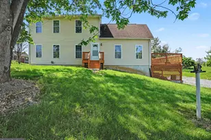 372 Kerrsville Rd, Carlisle, PA 17015 - Photo 2