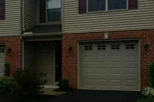 111 Stonecrest Ln, Mechanicsburg, PA 17050 - Photo 1